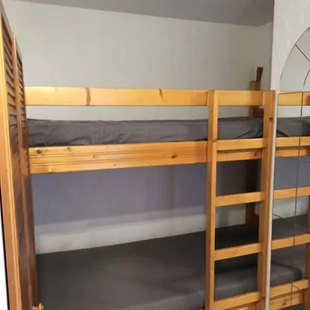 A Pieds Nus Jusqu'a La *