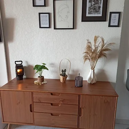 A Pieds Nus Jusqu'a La سيكس-فور-لو-بلاج